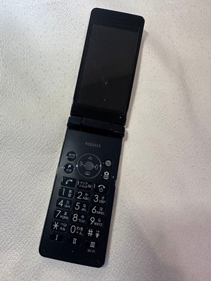 AQUOS ケータイ3(805SH)ソフトバンク折りたたみ式携帯電話ブラック