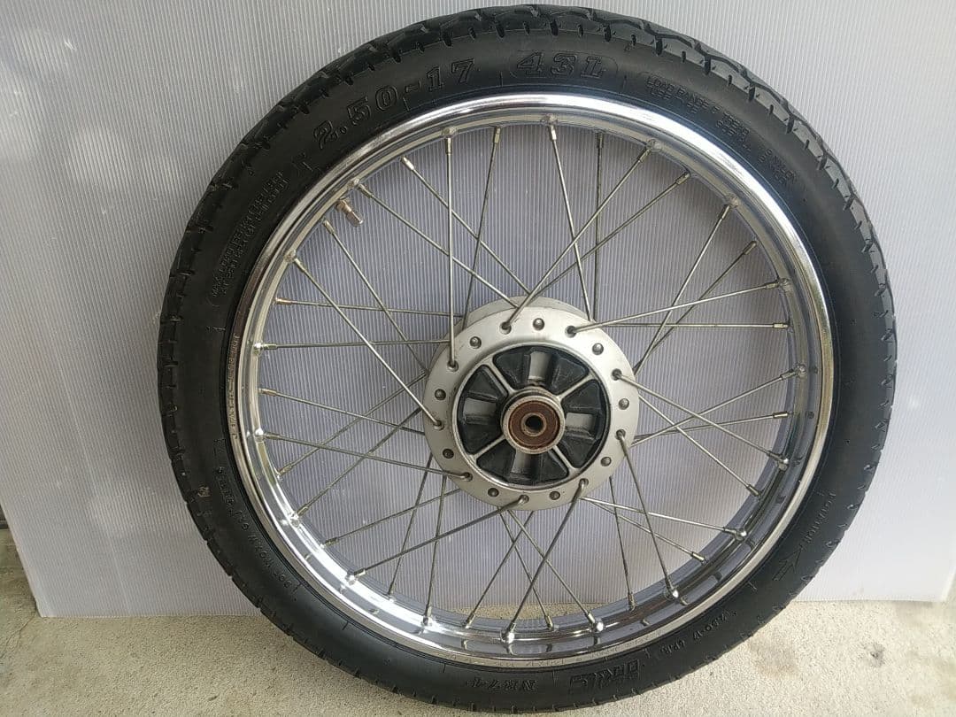 スーパーカブ90リアホイール