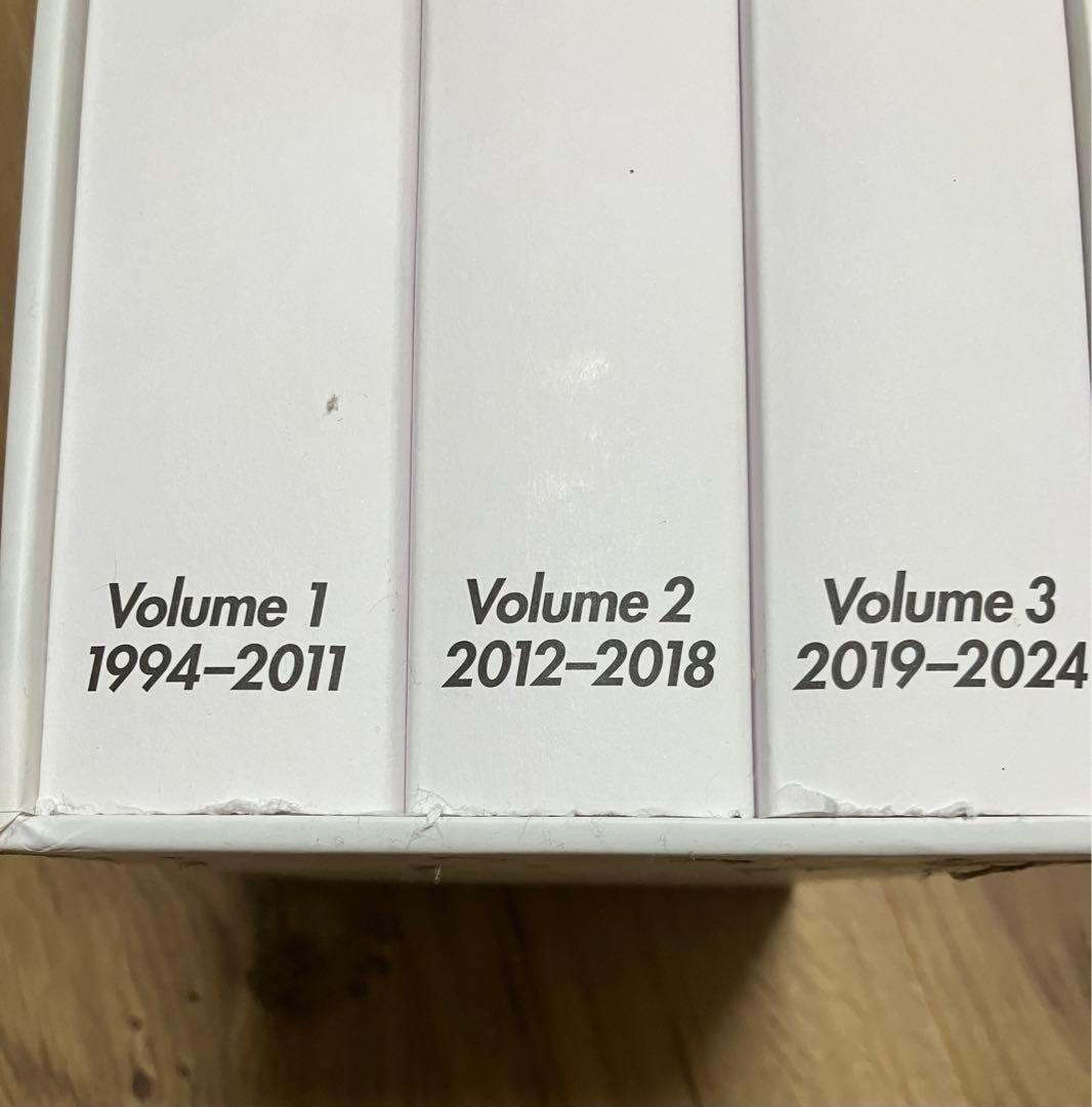 アート・デザイン・音楽 supreme 30 Years T-Shirts 1994-2024 Book