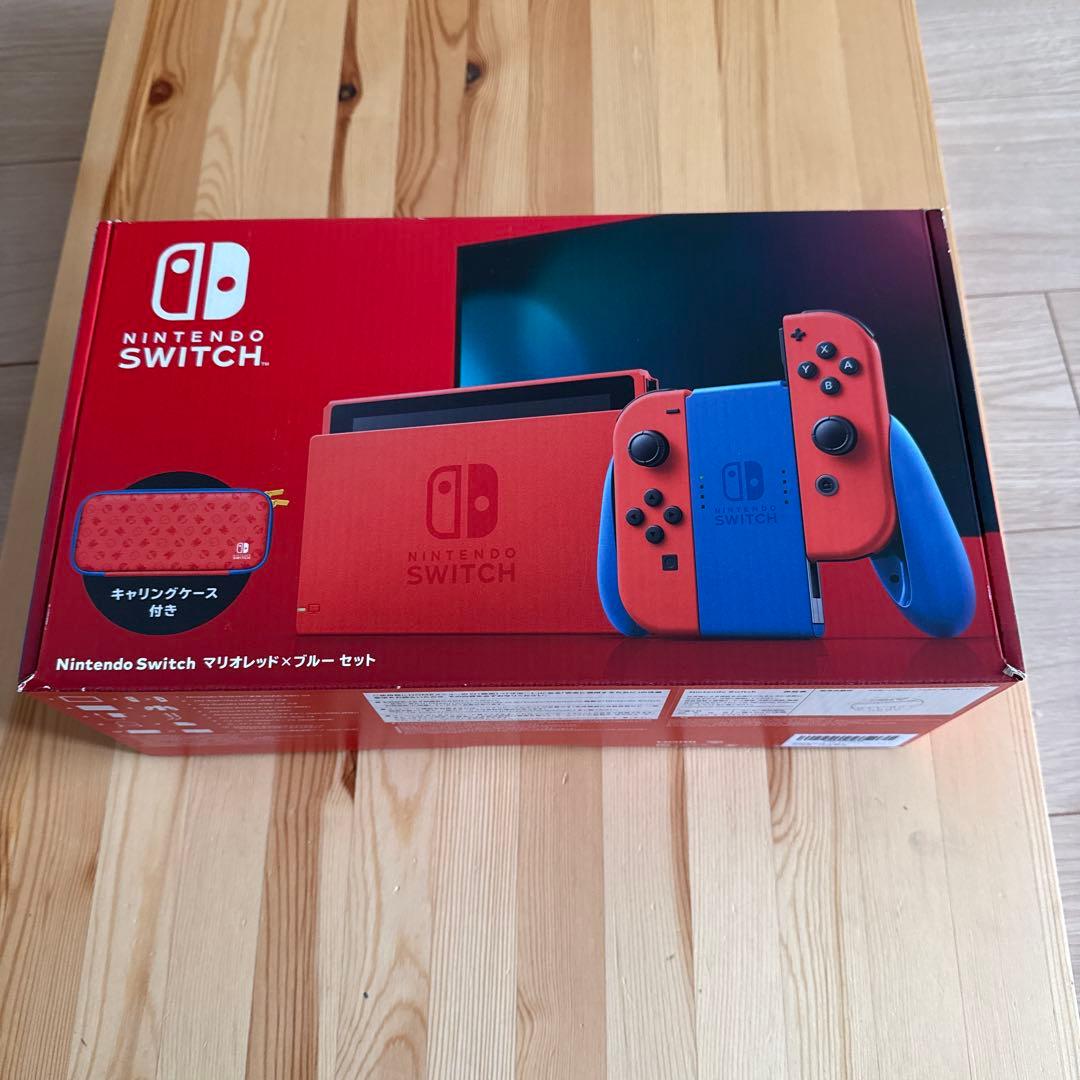 ニンテンドースイッチ　マリオレッドブルー