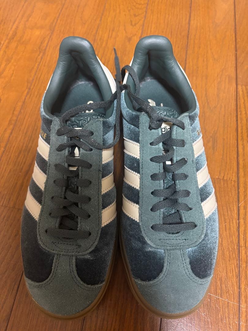 アディダススニーカー　ガゼル ボールド GAZELLE BOLD 厚底　25cm