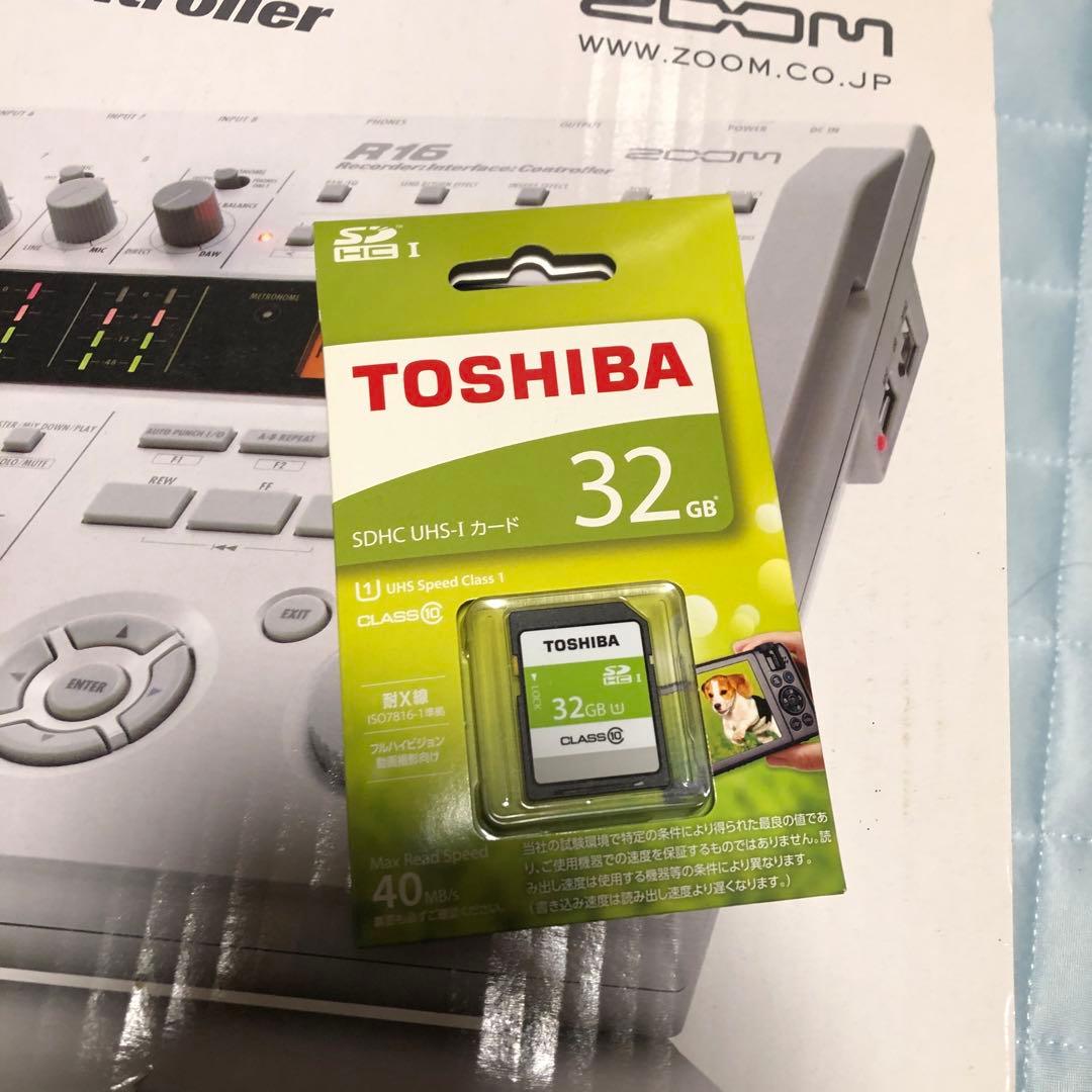 ZOOM R16 レコーダー・インターフェース・コントローラー