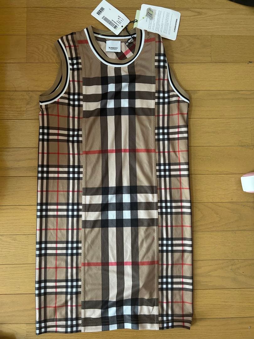 最終値下げ！バーバリー　ノースリーブワンピース 10y タグ付き