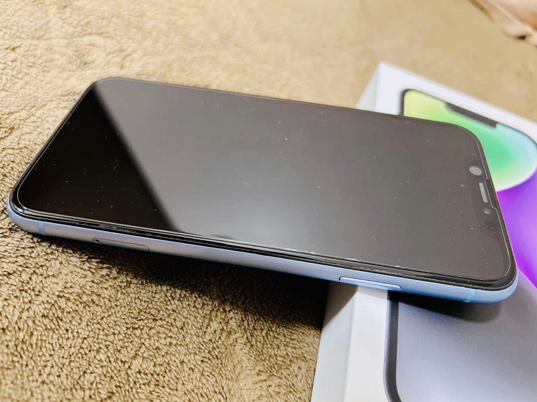 Apple iPhone XR ブルー 本体　64GB