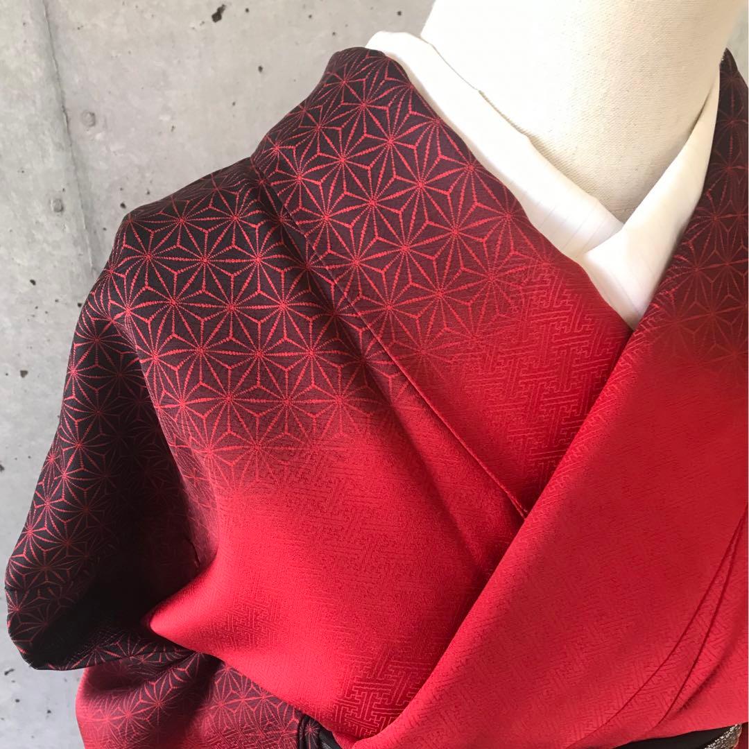 【斉藤三才】正絹　赤と黒のカッコいい訪問着　麻の葉柄　袷　落款