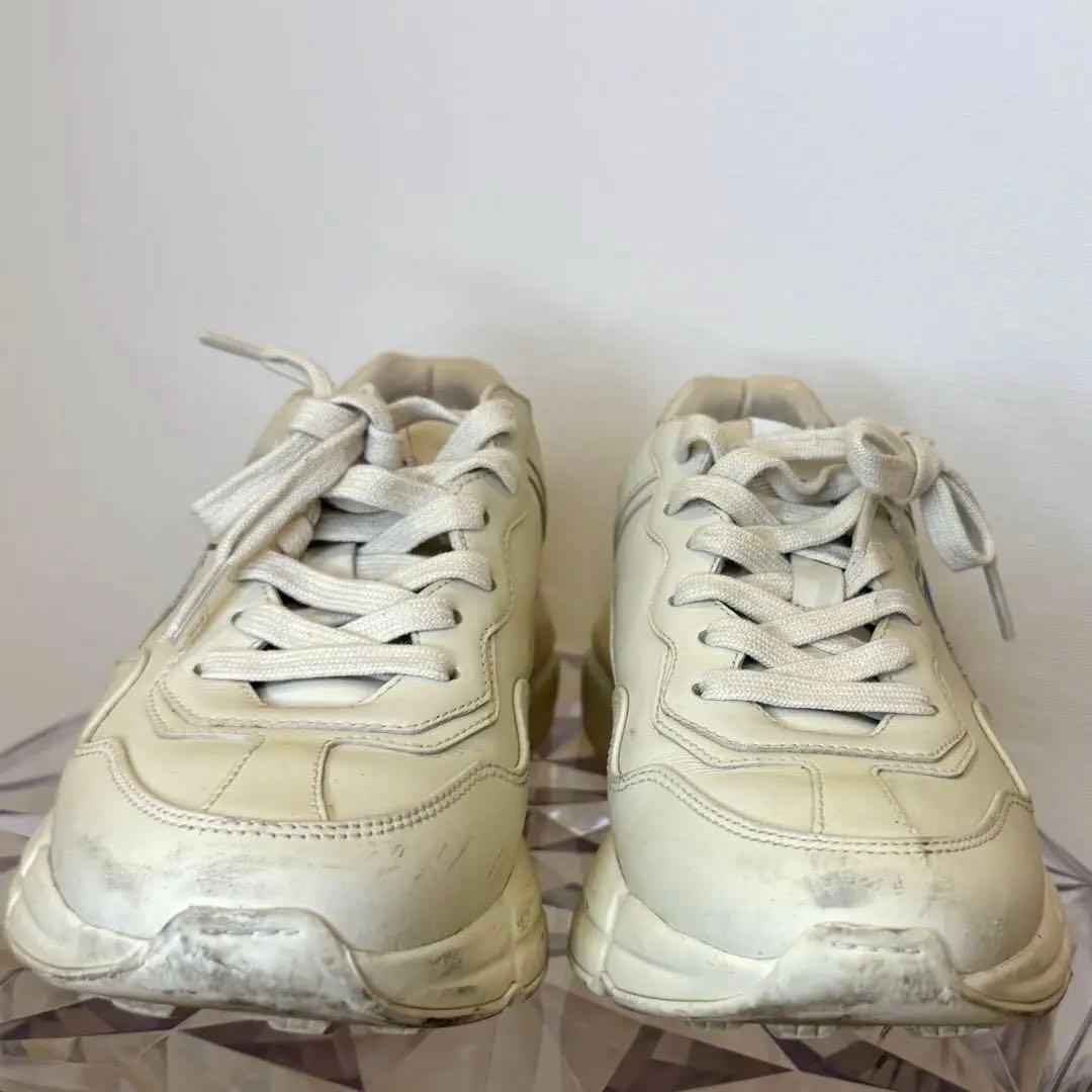 GUCCI スニーカー 女性 ディズニーコラボ 袋付き 替え紐付き クリーム色