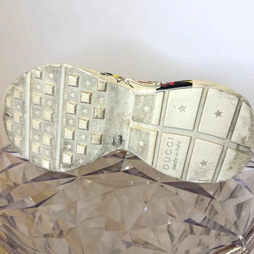 GUCCI スニーカー 女性 ディズニーコラボ 袋付き 替え紐付き クリーム色