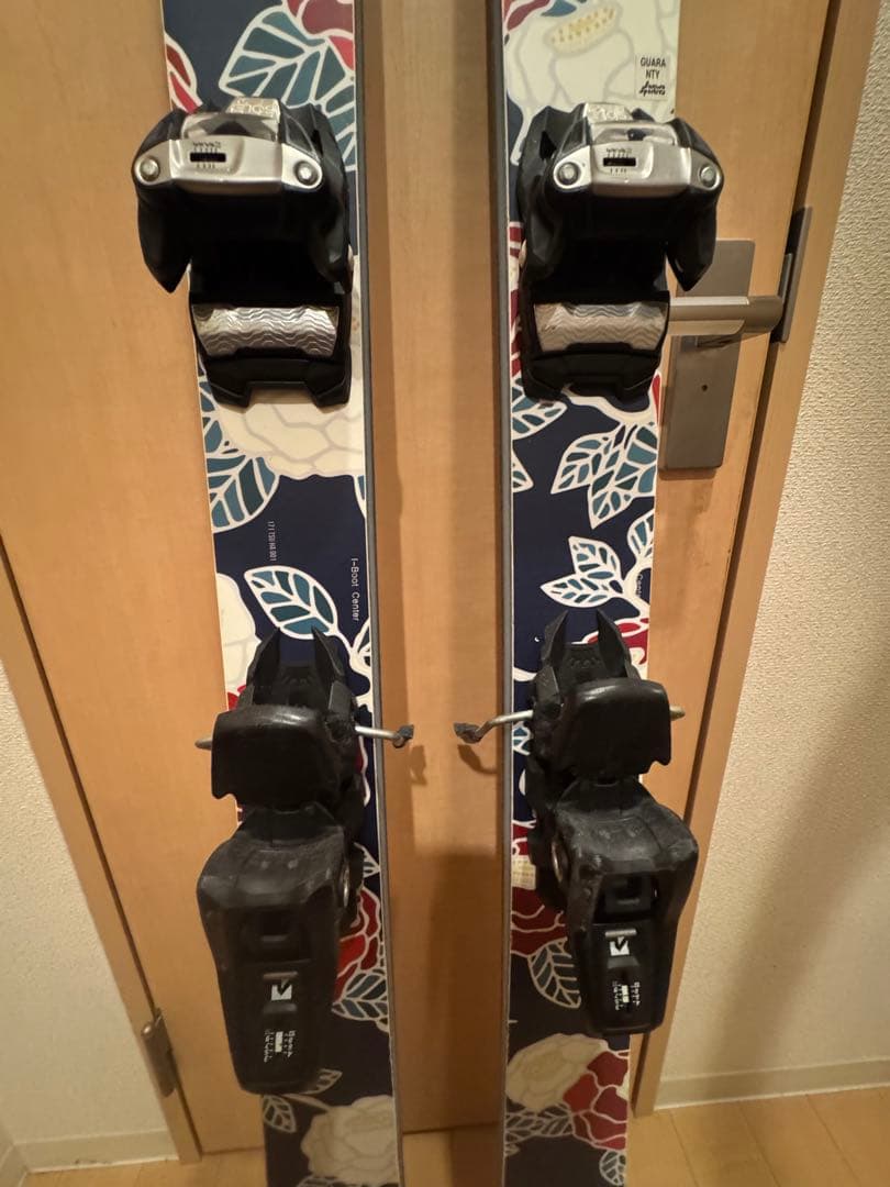 wapan つばき　ハ　　（ビンはmarker SQUIRE）