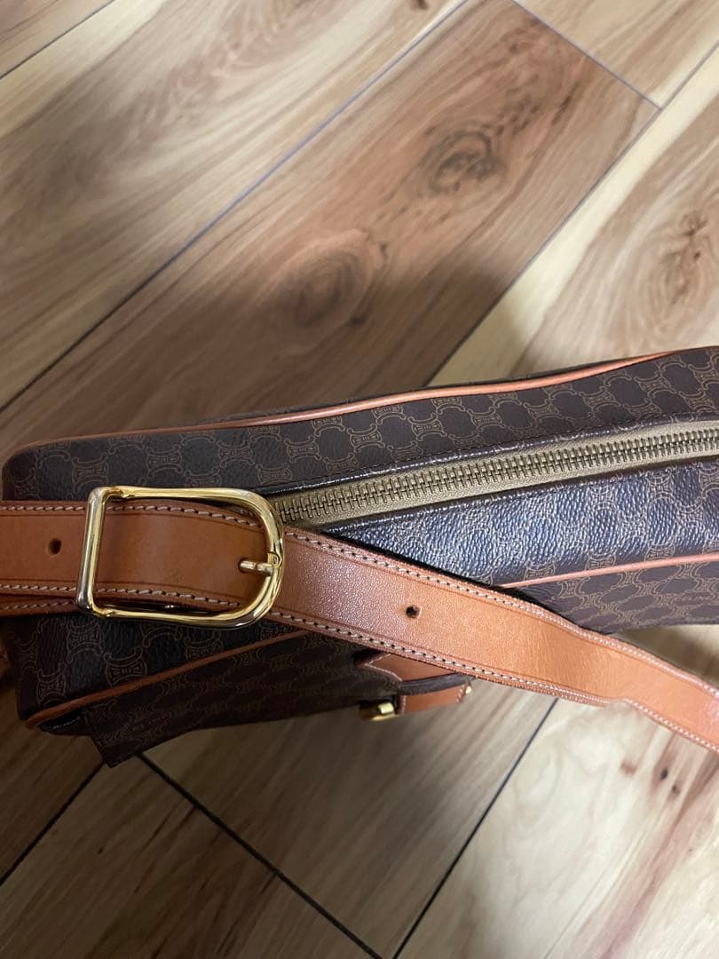 激安。少し難あり。オールドセリーヌ　バッグ