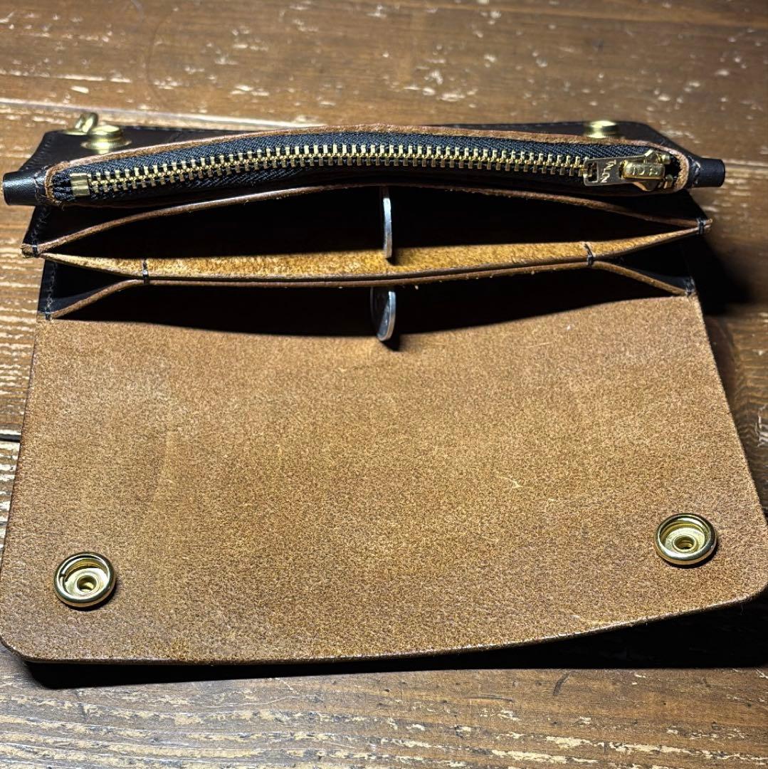 たつのハンドワックスレザー茶芯ハンドメイドトラッカーウォレット タロンジップ