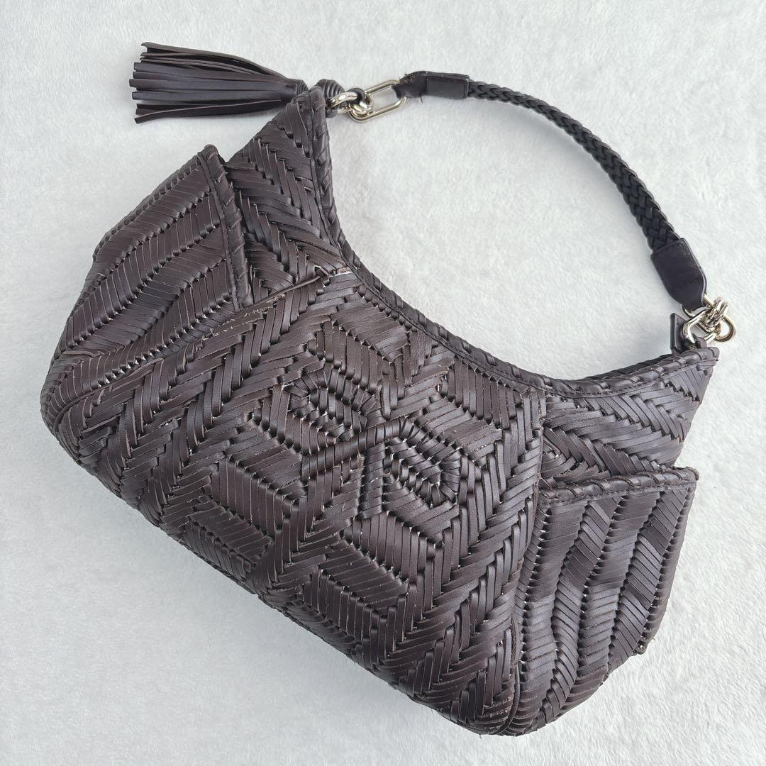 【美品】アニヤハインドマーチ　ワンショルダーバッグ　レザー　編み込み　リボン