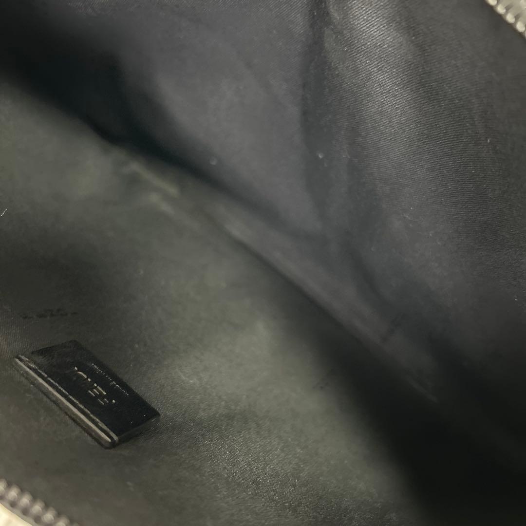 FENDI クラッチバッグ モンスター セカンドバッグ　バグズ　　レザー