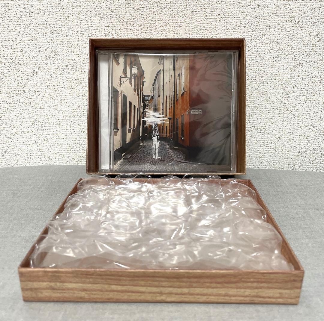 ヨルシカ だから僕は音楽を辞めた 初回生産限定盤 缶バッジ付 n-buna