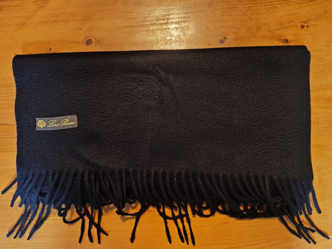 ロロピアーナ　マフラー 　ストール黒