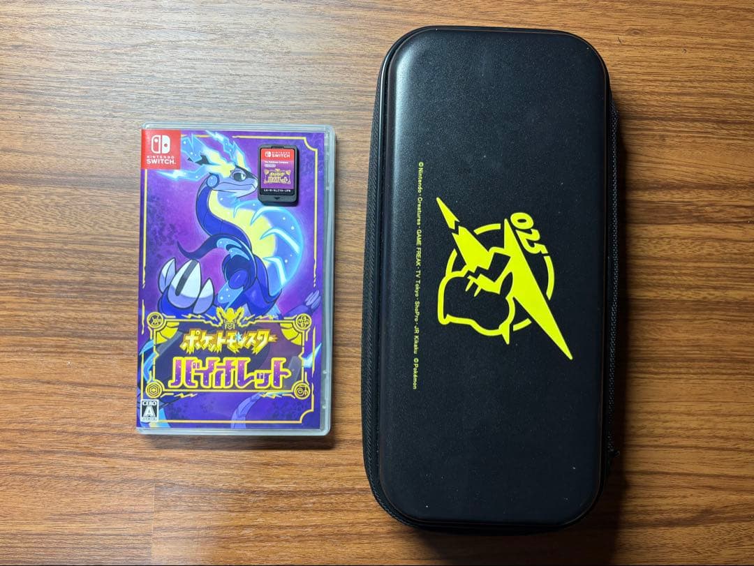 Nintendo switch ケース付ポケモンsvソフト付　周辺アクセサリー