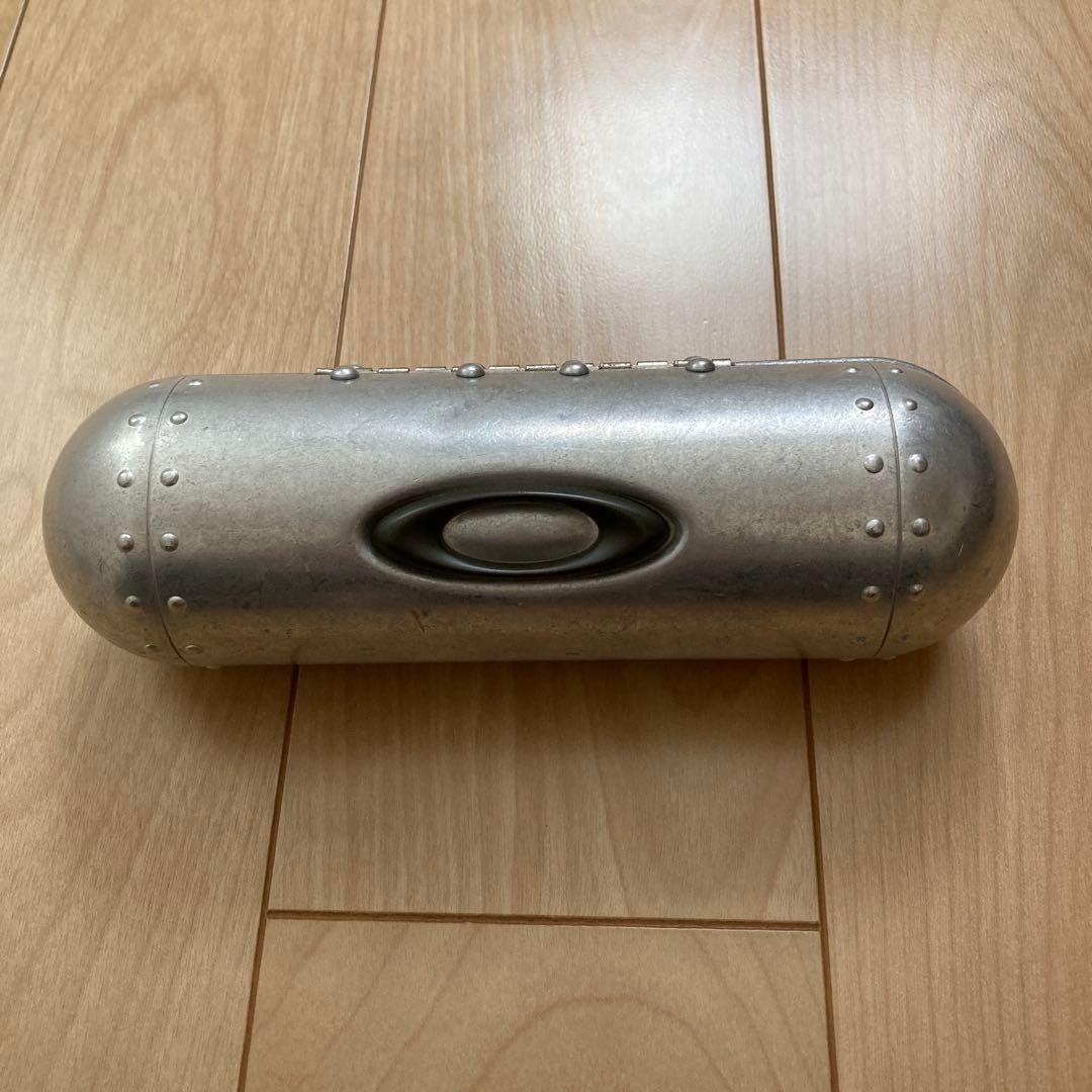 （価格交渉可・送料込）Oakley ミニッツ　ケース付