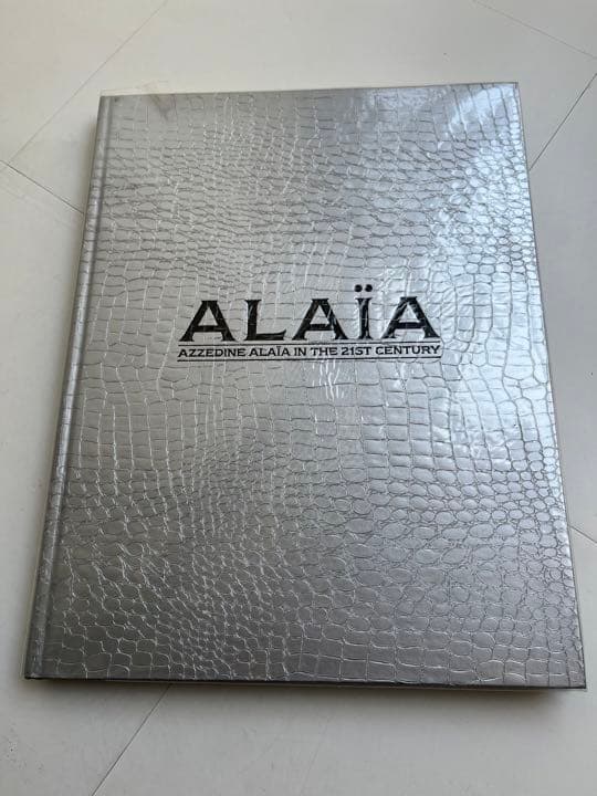 いちご【送料込】 Azzedine Alaia in the 21st