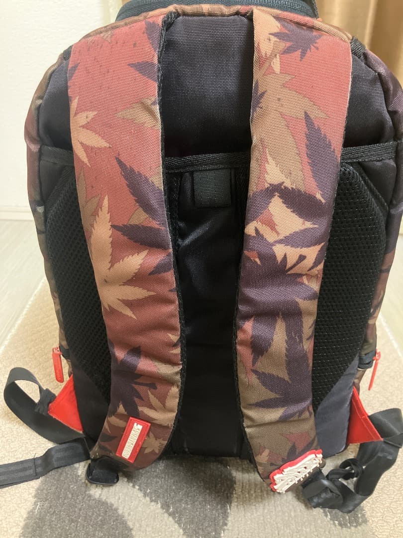 スケートボード sprayground