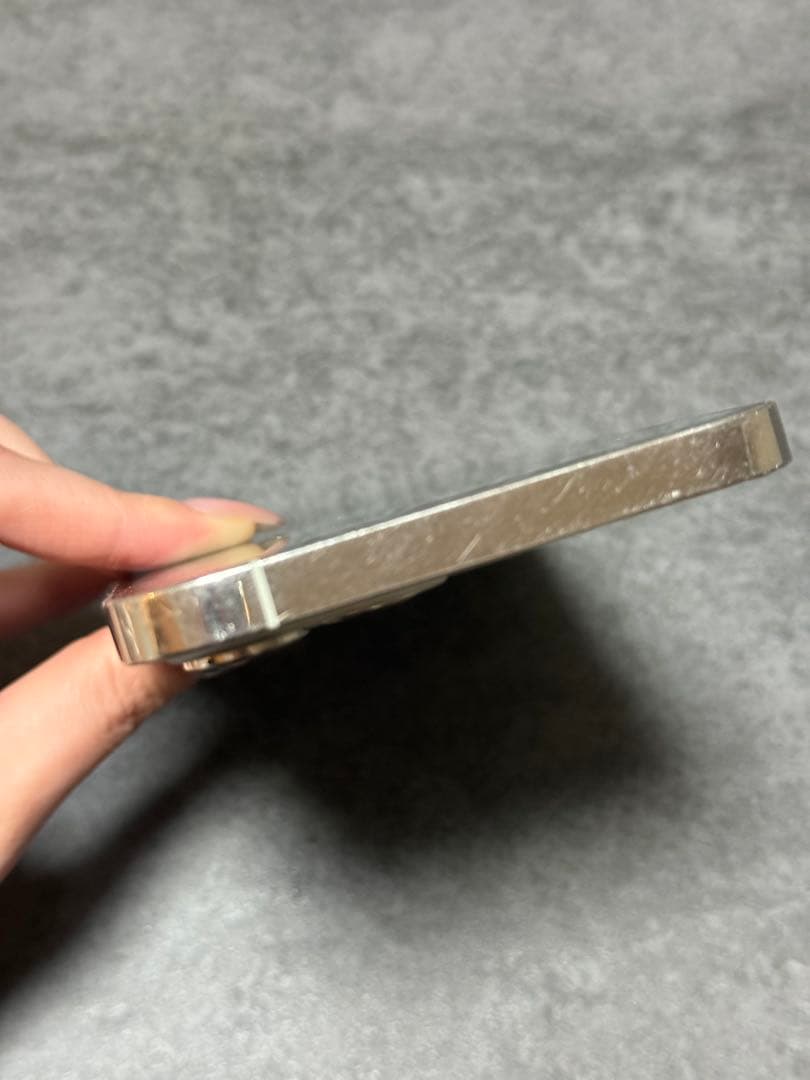 iPhone12 Pro Max 256GB シルバー 画面割れ