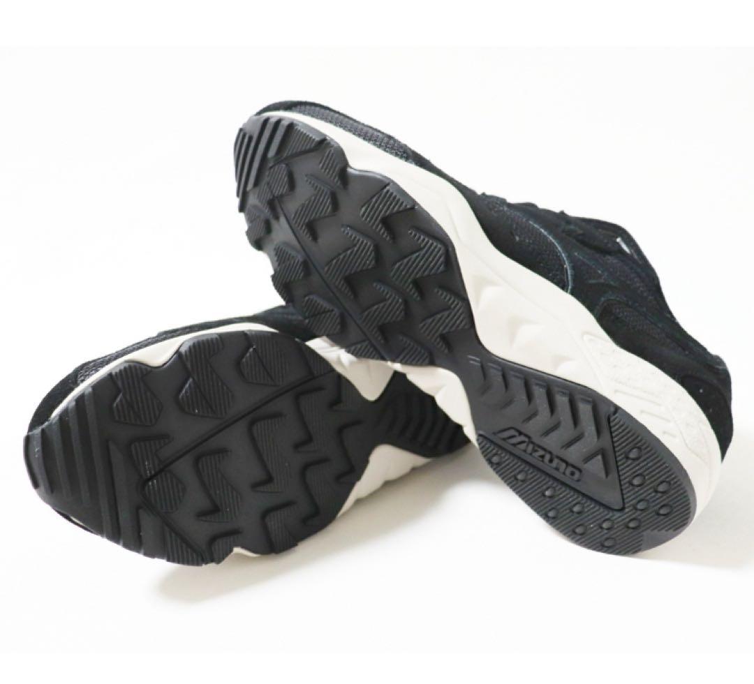 《マーガレットハウエル×ミズノ》未使用 トレーニングシューズ 23.5〜24cm