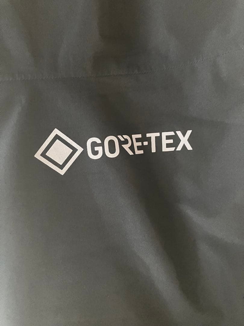 ダイワ　ゴアテックス　バーサタイルウインタースーツ Lサイズ