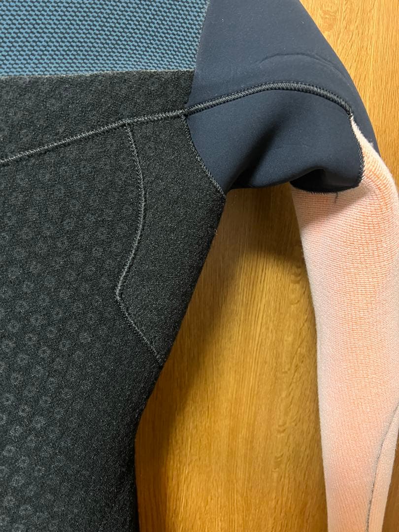 【新品未使用】BILLABONG WETスーツ L 日本製 フル　サーフィン