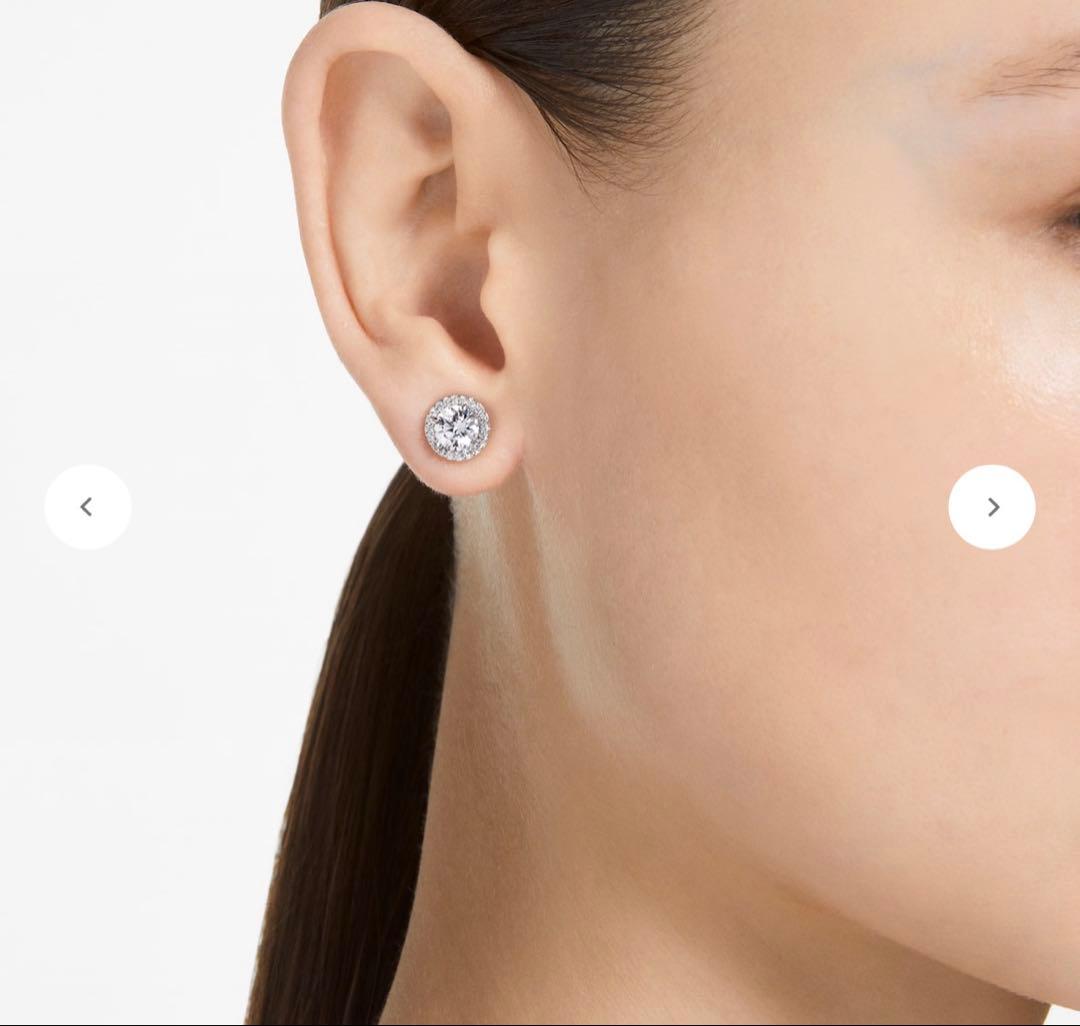 SWAROVSKI スタッドピアス 5636269 お買上げ証明書付き