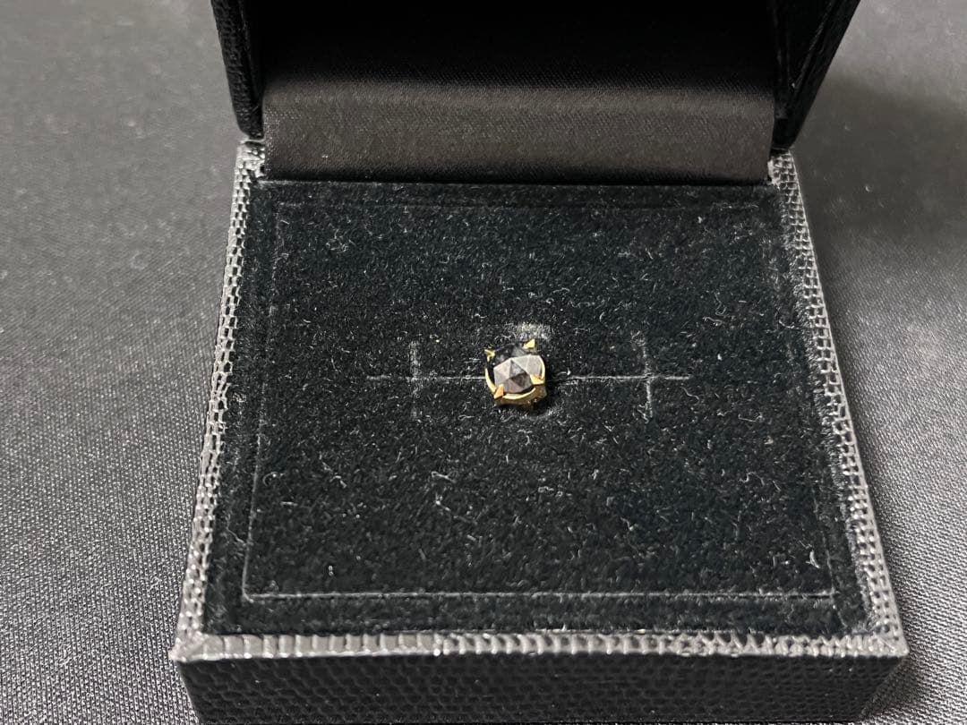 SJX 18K ブラックダイヤ ピアス 片耳 中古 希少 本体のみ
