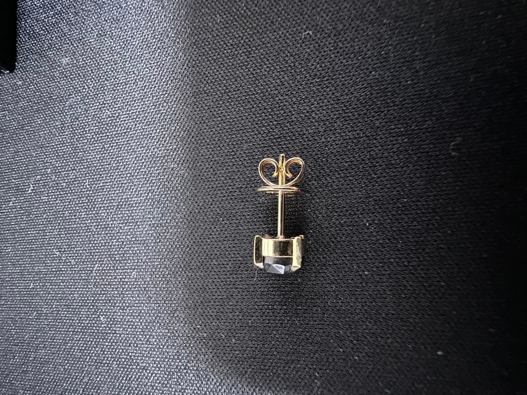SJX 18K ブラックダイヤ ピアス 片耳 中古 希少 本体のみ