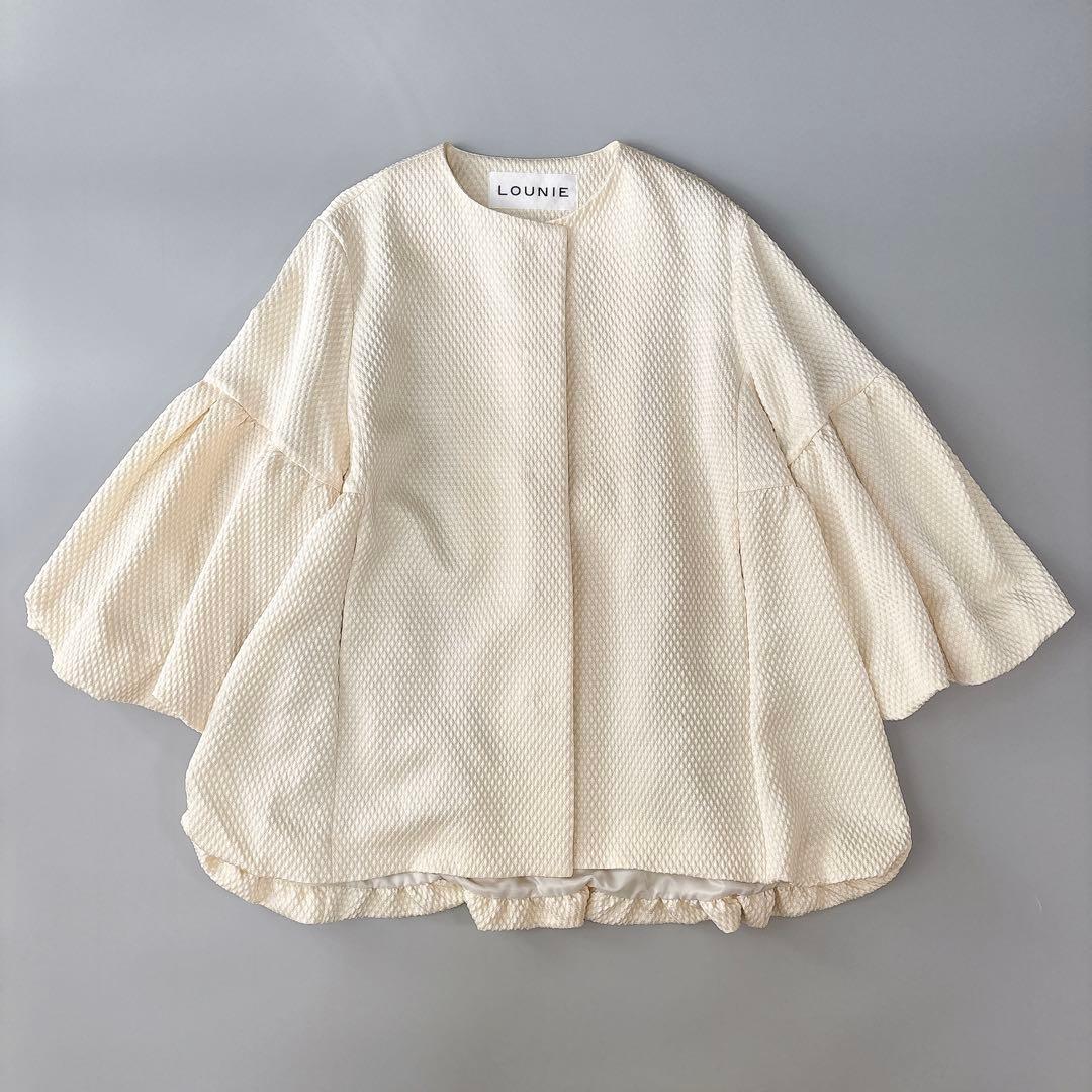 美品⁑ルーニィ　ジャカードバルーンアウター　オフホワイト　ノーカラージャケット