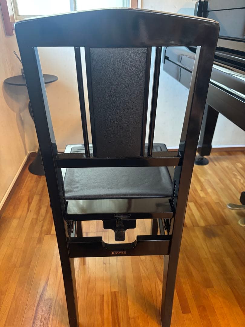 【ピアノ椅子】KAWAI カワイ　トムソン 椅子 背もたれ付き　高さ調整可能
