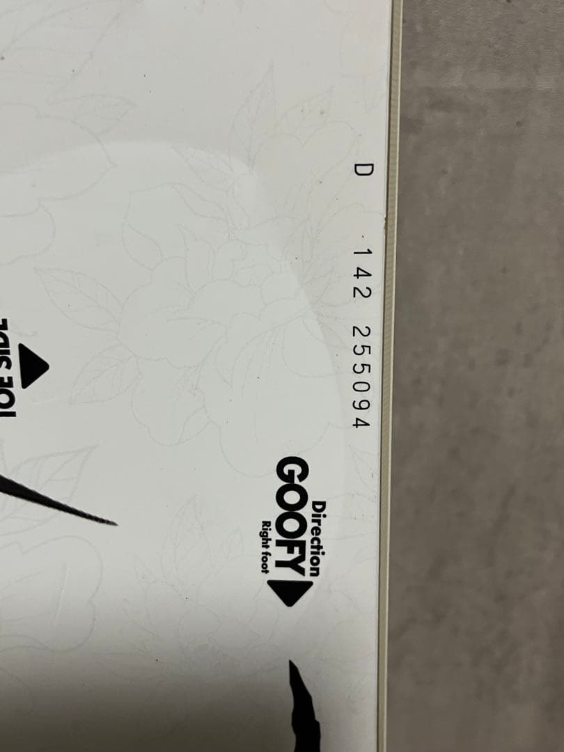 NOVEMBER D4 22-23モデル　スノーボード グラトリ