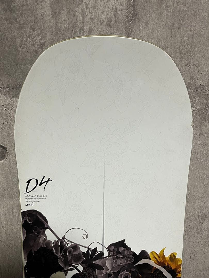 NOVEMBER D4 22-23モデル　スノーボード グラトリ