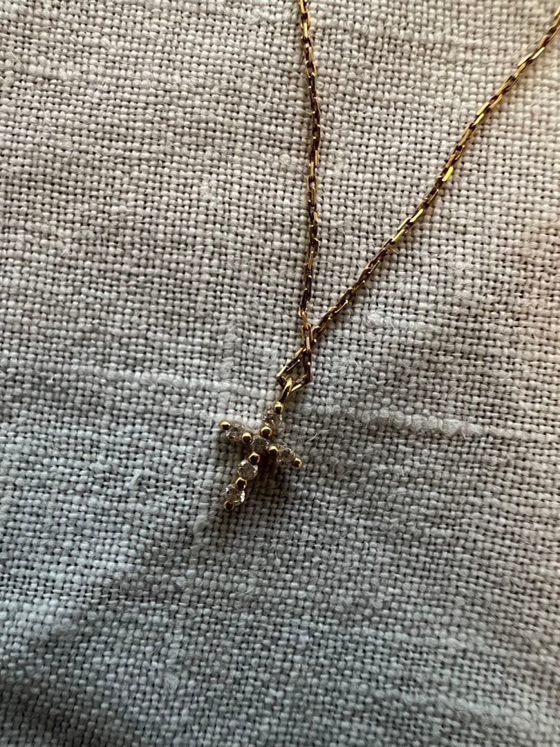 agete アガット K18 ダイヤモンド クロスネックレス 0.03ct
