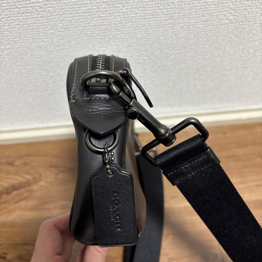 COACH コーチ　ブラックレザー ショルダーバッグ