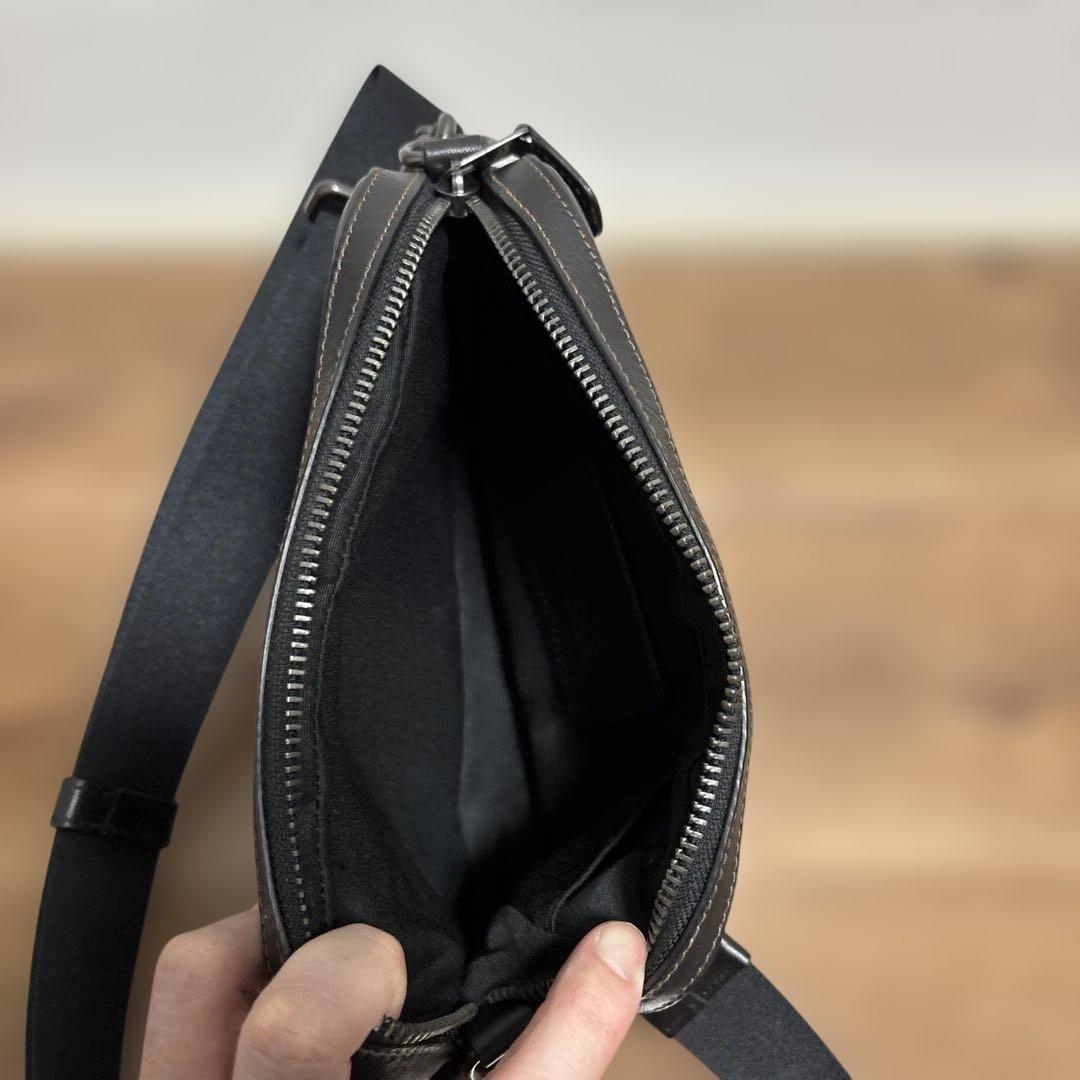 COACH コーチ　ブラックレザー ショルダーバッグ