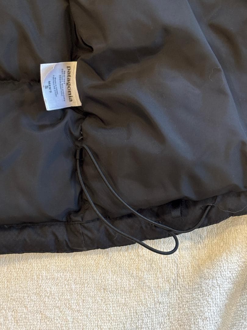 永遠のヴィンテージ！Patagonia 黒 ダウンベスト Sサイズ