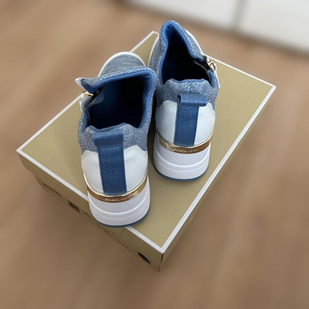 靴　MICHAEL KORS ジッパー付き　新品