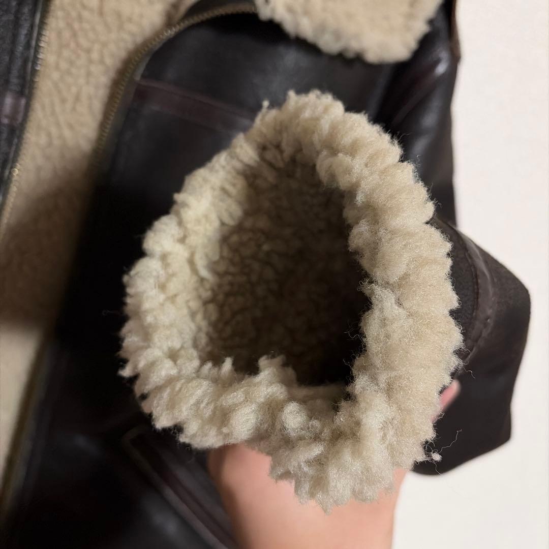 CAPCOM BIOHAZARD レオンモデル B-6 ムートンジャケット