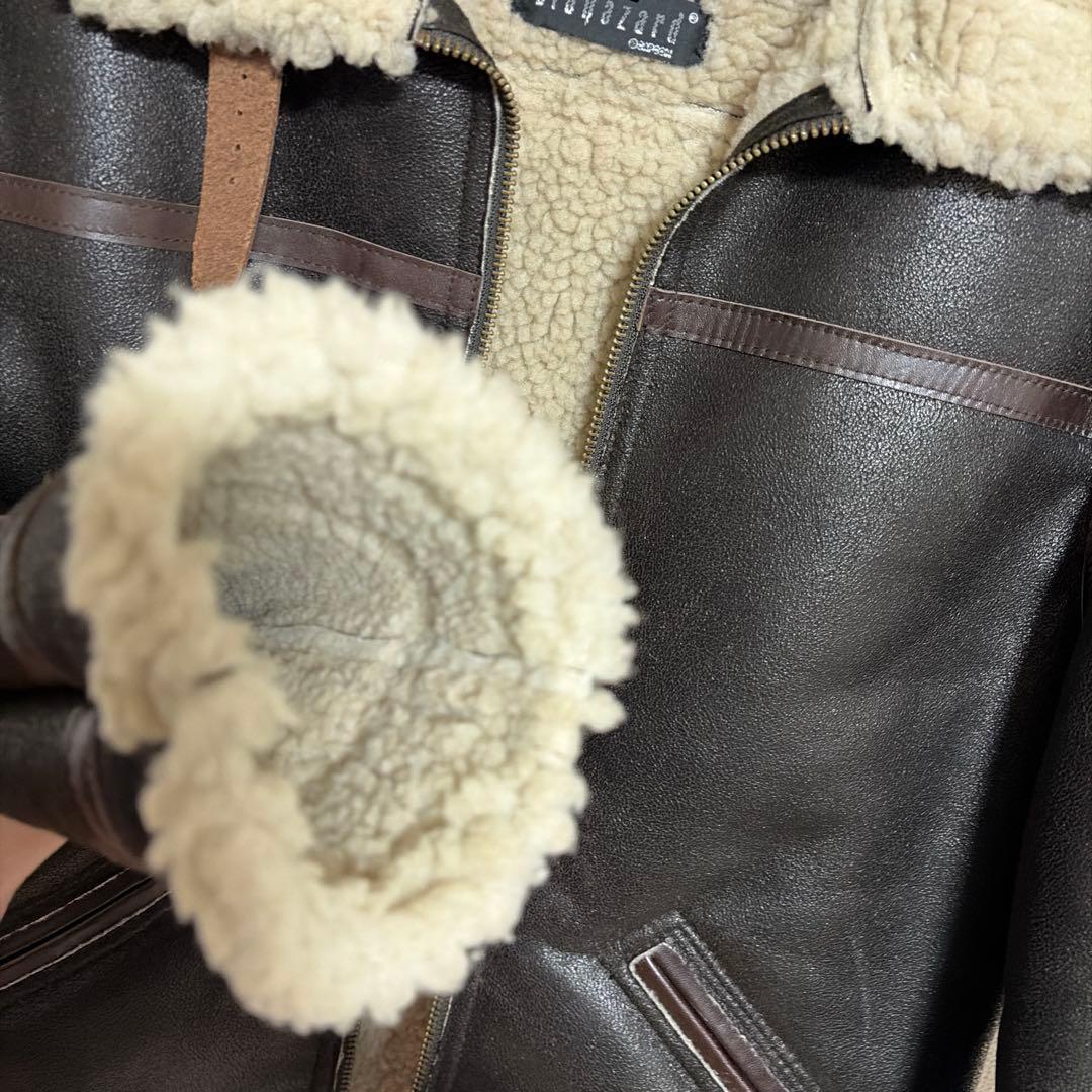 CAPCOM BIOHAZARD レオンモデル B-6 ムートンジャケット