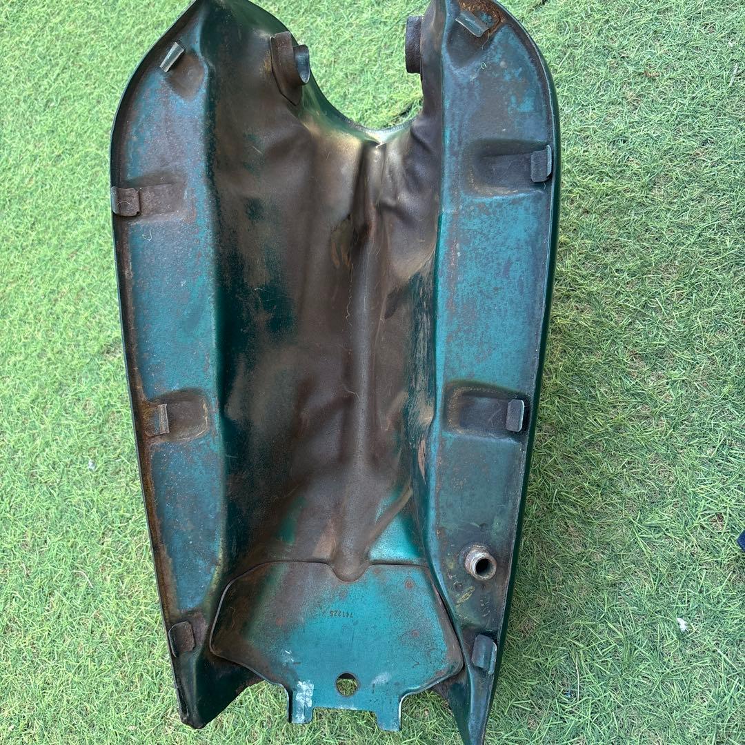 ホンダ CB250T タンク