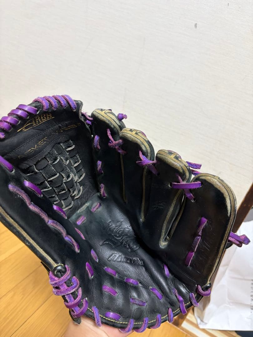 ミズノ軟式野球用グローブコユニ使用