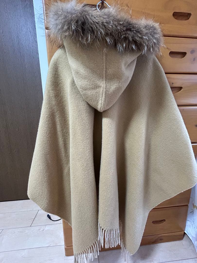 GRACE CONTINENTAL diagram ファー付きポンチョ