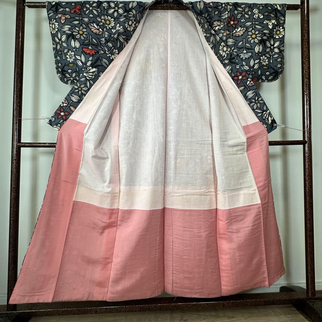 しつけ付　正絹　袷　着物　和装　銘仙　グレー　花柄 レトロ 153 アンティーク