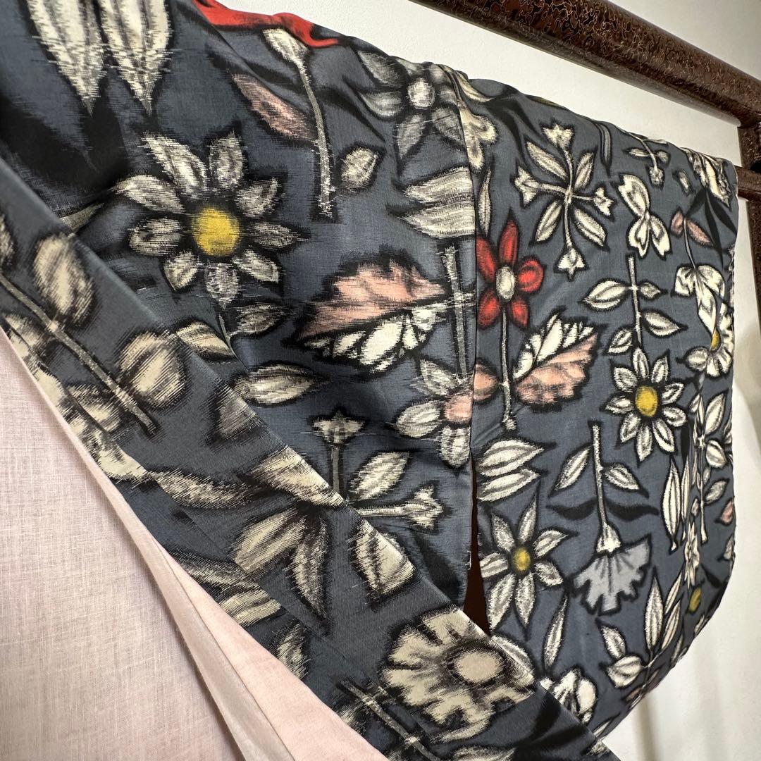 しつけ付　正絹　袷　着物　和装　銘仙　グレー　花柄 レトロ 153 アンティーク