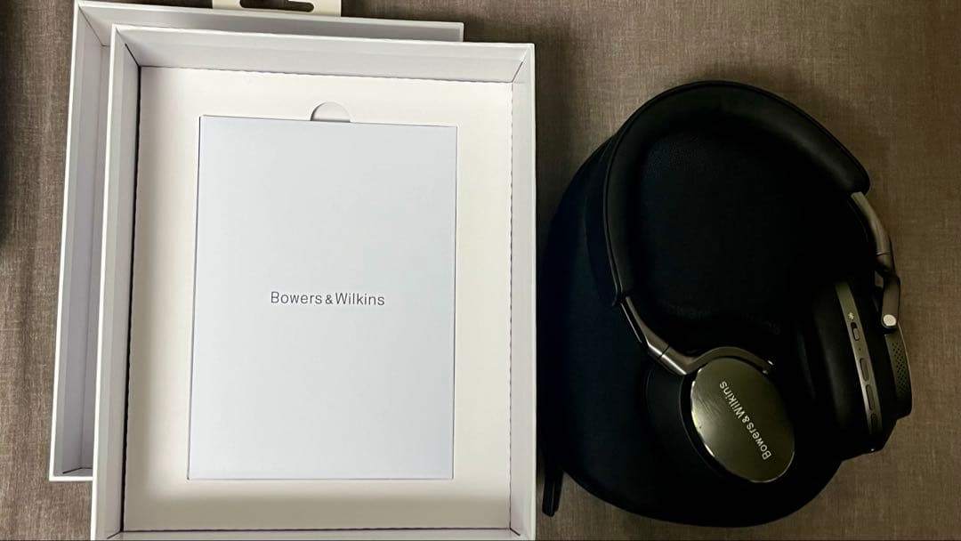 【美品】Bowers & Wilkins Px8 ワイヤレスヘッドホン