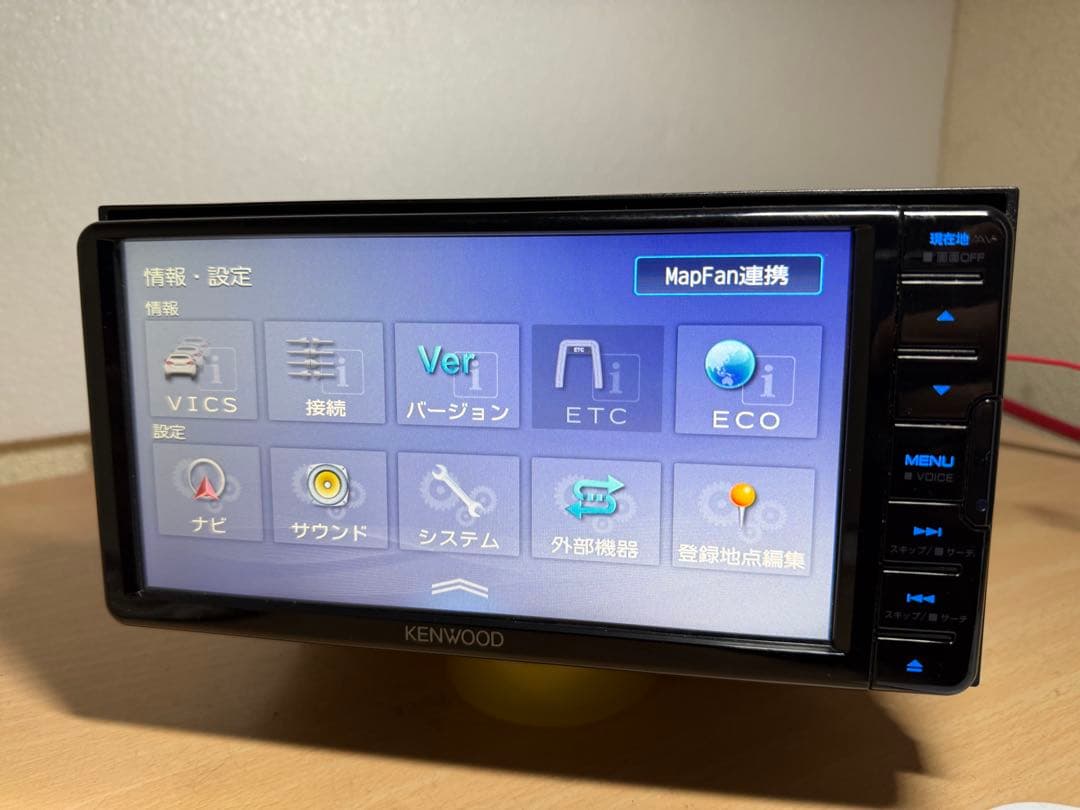 カーナビ MDV-L309W