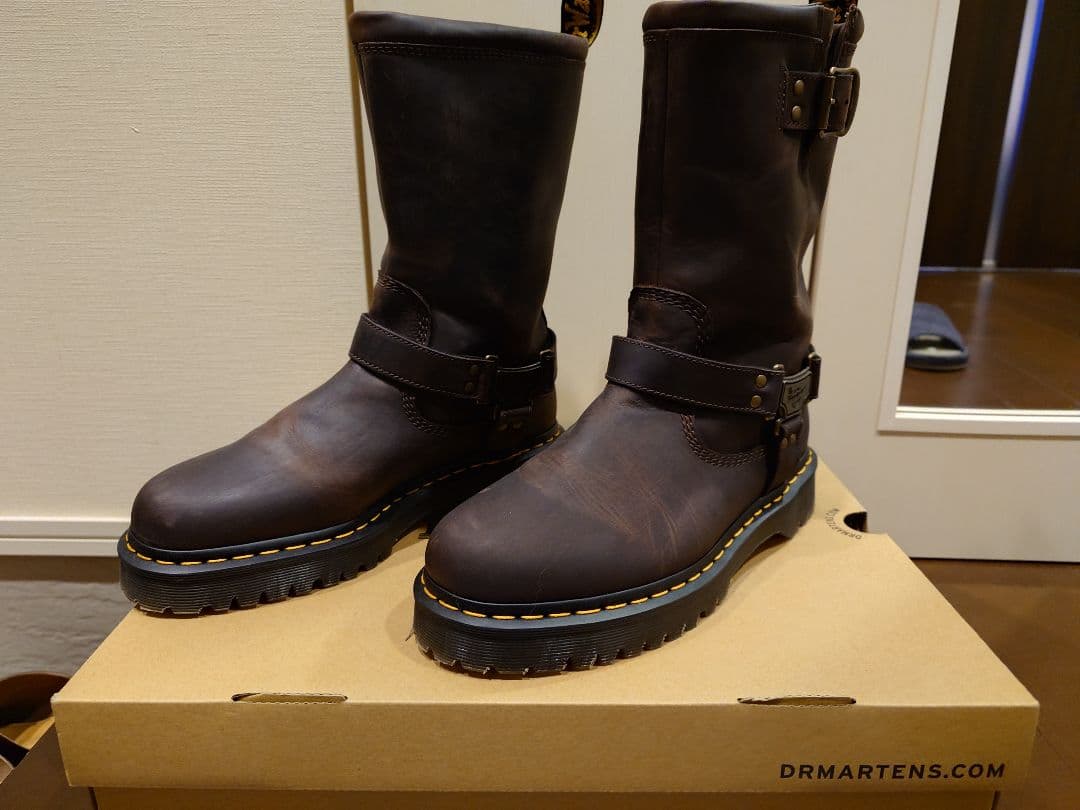 Dr. Martens ANISTONE HI ブーツ UK8 ダークブラウン
