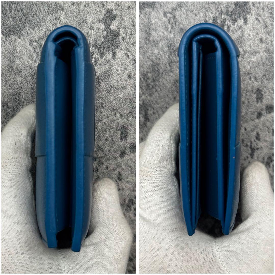現行 未使用級✨ボッテガヴェネタ カセット マキシイントレ 二つ折り財布 ブルー
