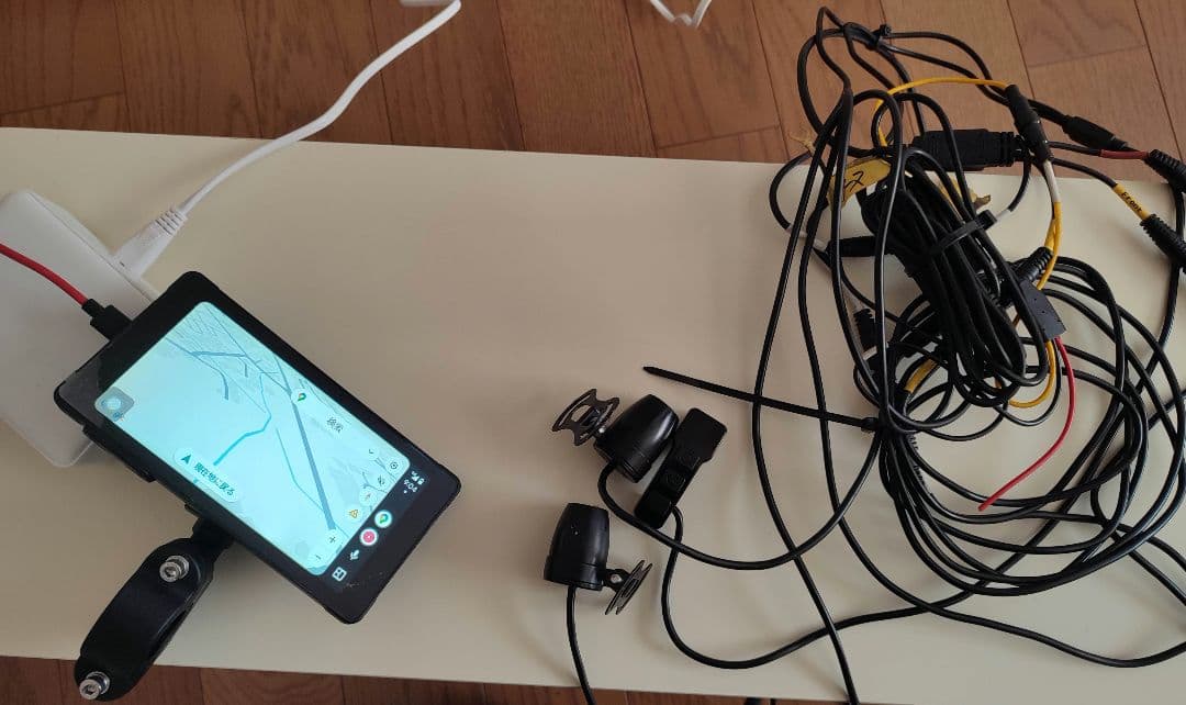 7インチ バックモニタ デュアルカメラ　バイク